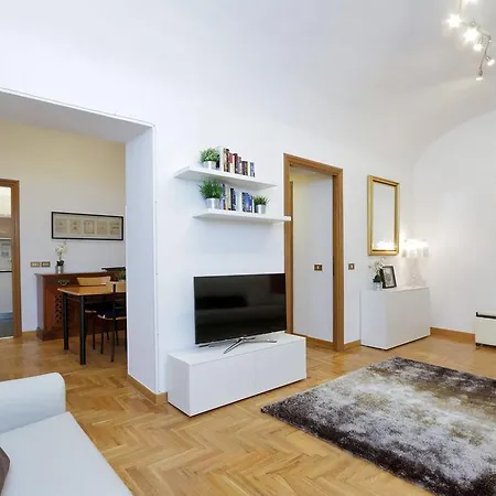 Cozy Oppio - My Extra Apartment *